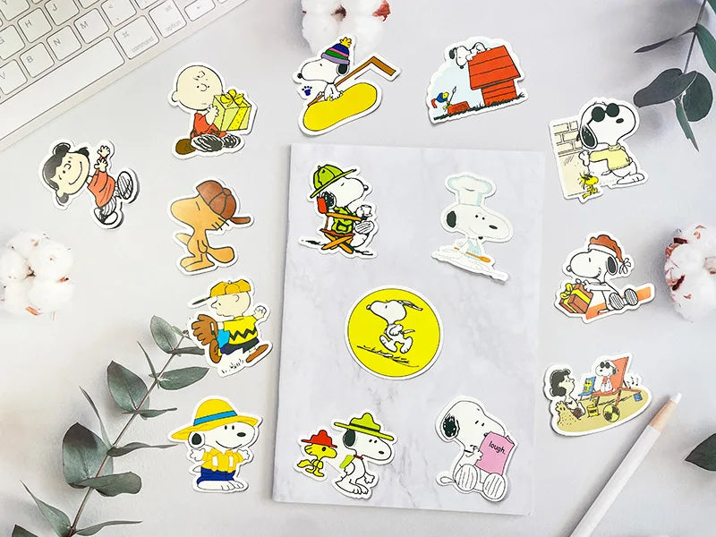 100/200pcs Snoopy Stickers